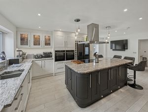 Photo 21- click for photo gallery